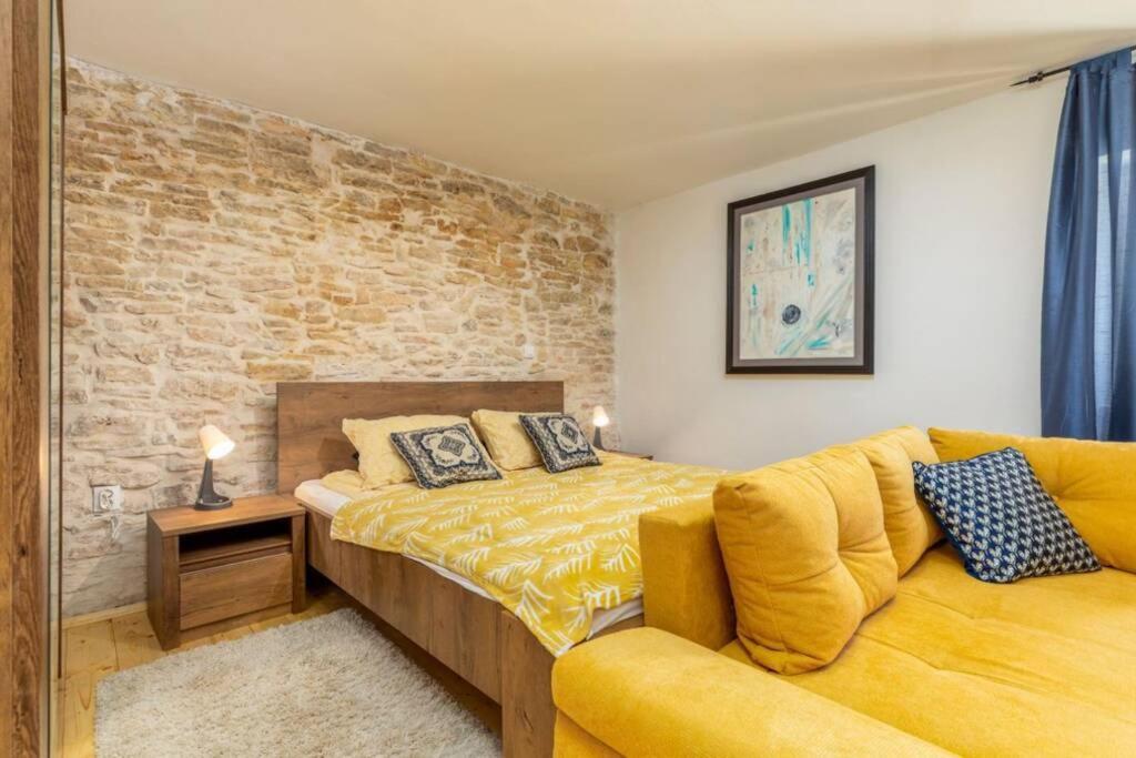 Casa Di Pietra Matelici Vila Divšići Exterior foto